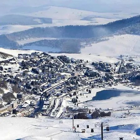 2 Pieces, Les De Super-besse Daire