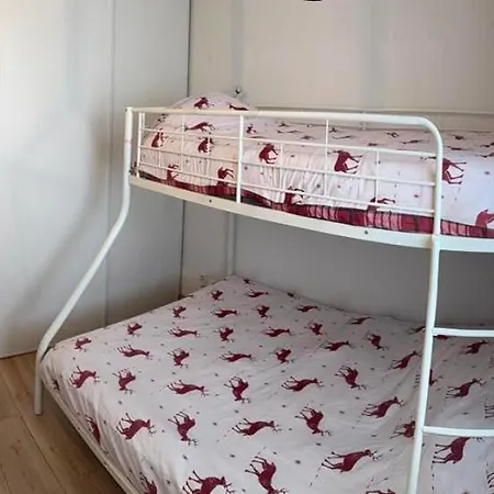 Apartment 2 Pieces, Les De Super-besse